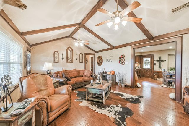 307 W Hufsmith Road, Tomball, TX 77375
