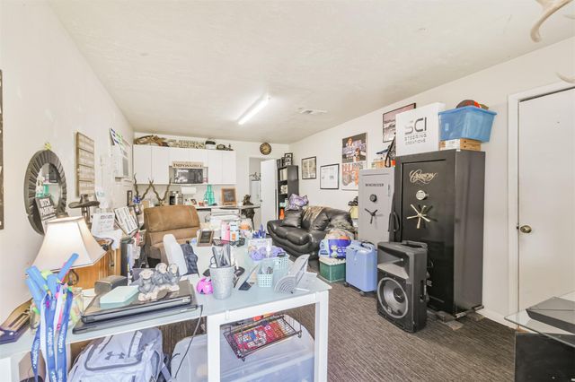 307 W Hufsmith Road, Tomball, TX 77375
