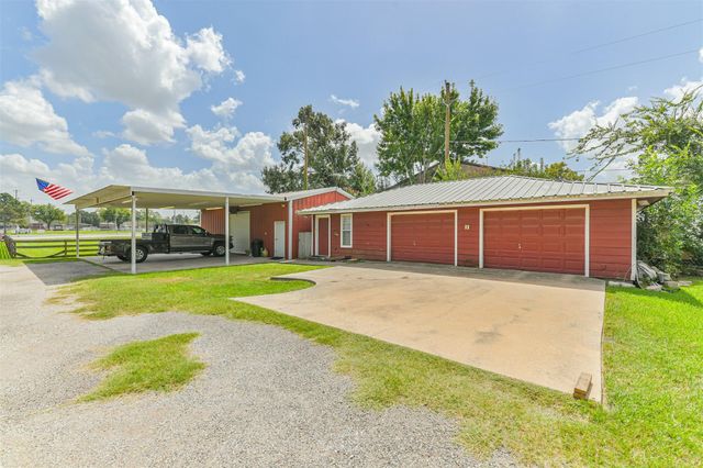 307 W Hufsmith Road, Tomball, TX 77375