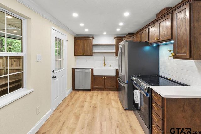 2442 E Devine, Tyler, TX 75701
