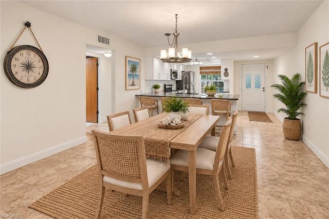 1317 SE 46th LN 104, Cape Coral, FL 33904