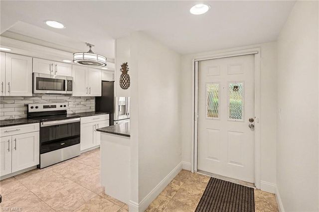 1317 SE 46th LN 104, Cape Coral, FL 33904
