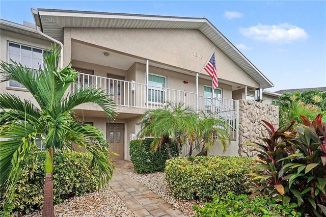 1317 SE 46th LN 104, Cape Coral, FL 33904