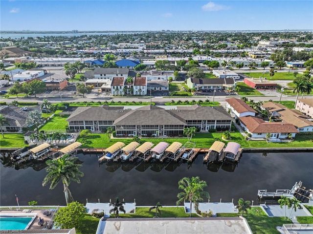1317 SE 46th LN 104, Cape Coral, FL 33904