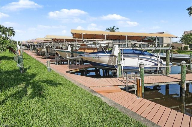 1317 SE 46th LN 104, Cape Coral, FL 33904