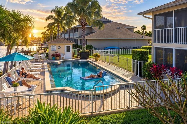 1317 SE 46th LN 104, Cape Coral, FL 33904