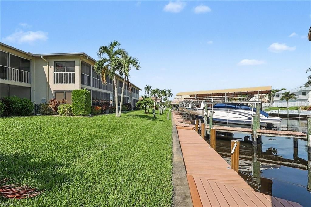 1317 SE 46th LN 104, Cape Coral, FL 33904