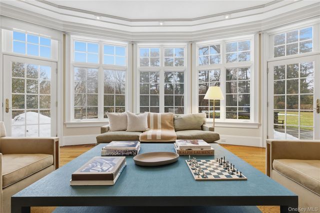 25 Stratford Road, Harrison, NY 10528