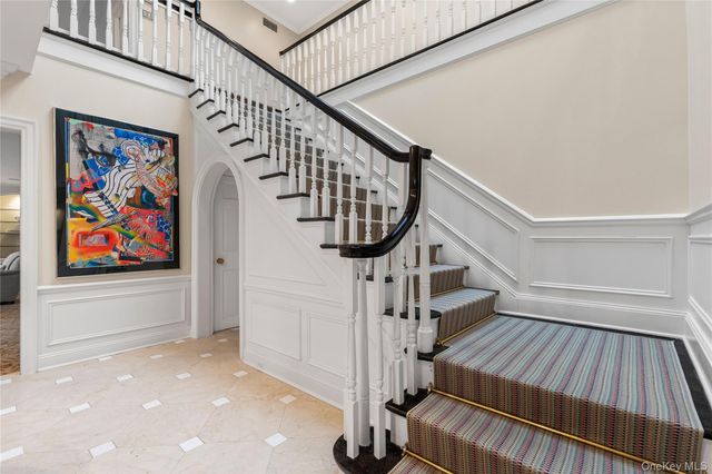 25 Stratford Road, Harrison, NY 10528