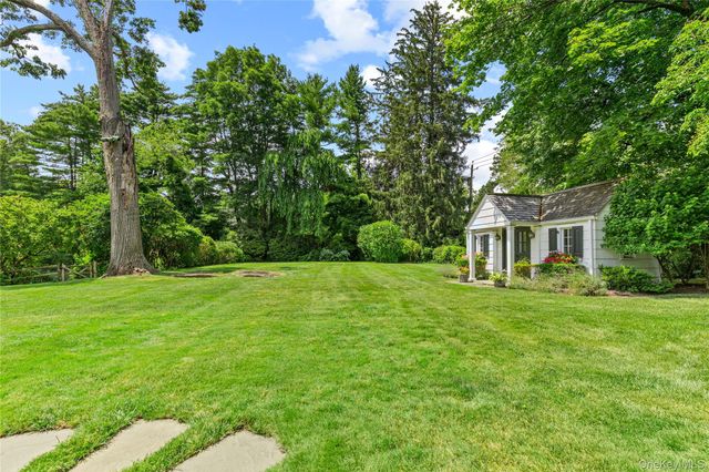 25 Stratford Road, Harrison, NY 10528