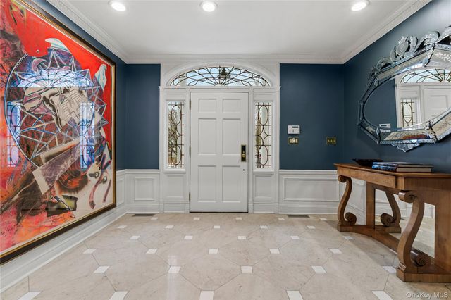 25 Stratford Road, Harrison, NY 10528