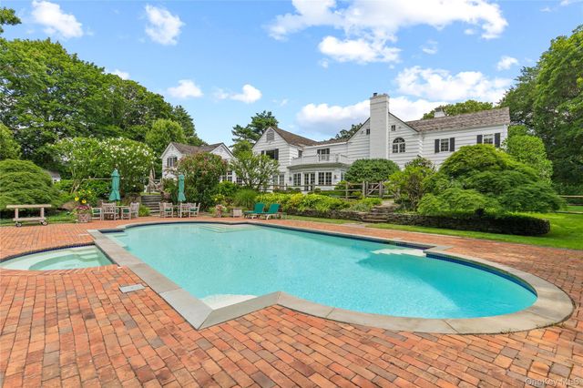 25 Stratford Road, Harrison, NY 10528