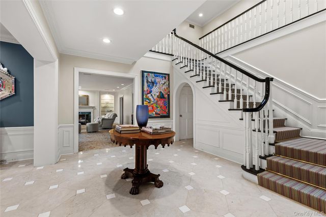 25 Stratford Road, Harrison, NY 10528