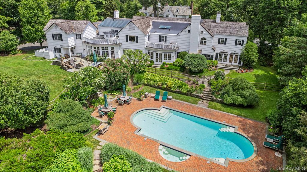 25 Stratford Road, Harrison, NY 10528