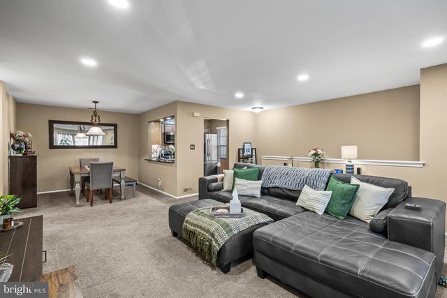 2904-B HEATHERSTONE CT, Mount Laurel, NJ 08054