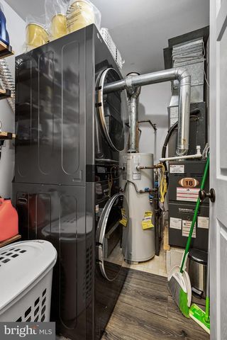 2904-B HEATHERSTONE CT, Mount Laurel, NJ 08054