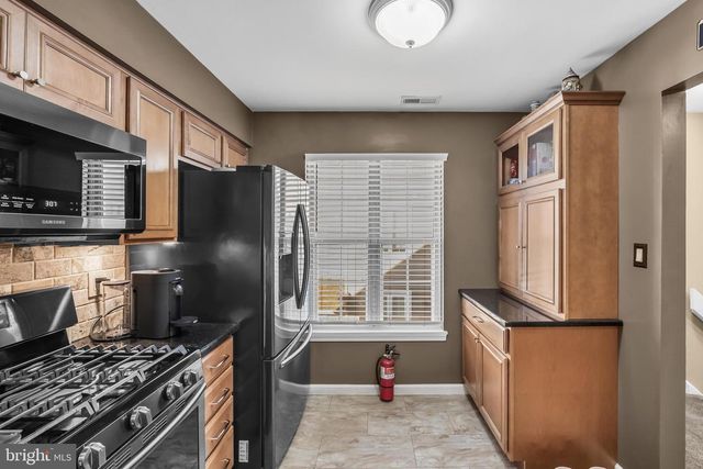 2904-B HEATHERSTONE CT, Mount Laurel, NJ 08054