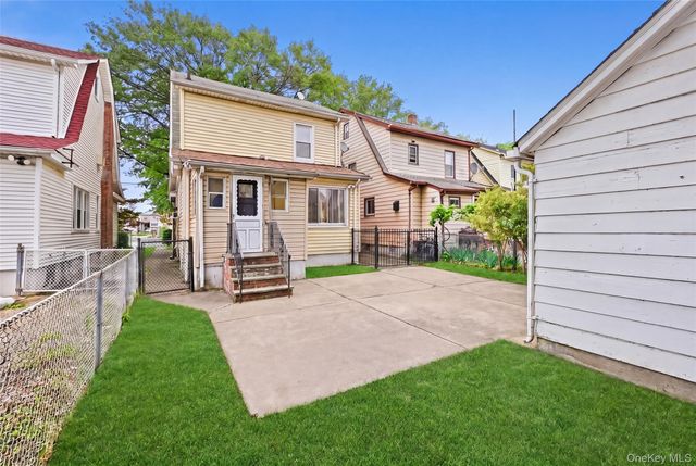 9122 Springfield Boulevard, Queens Village, NY 11428