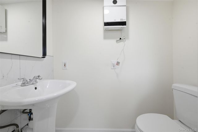 9122 Springfield Boulevard, Queens Village, NY 11428