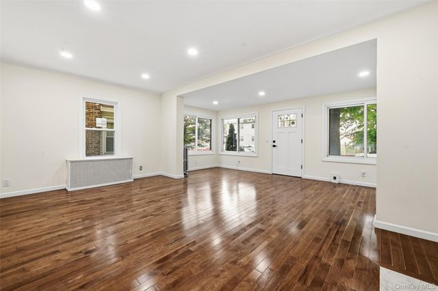 9122 Springfield Boulevard, Queens Village, NY 11428
