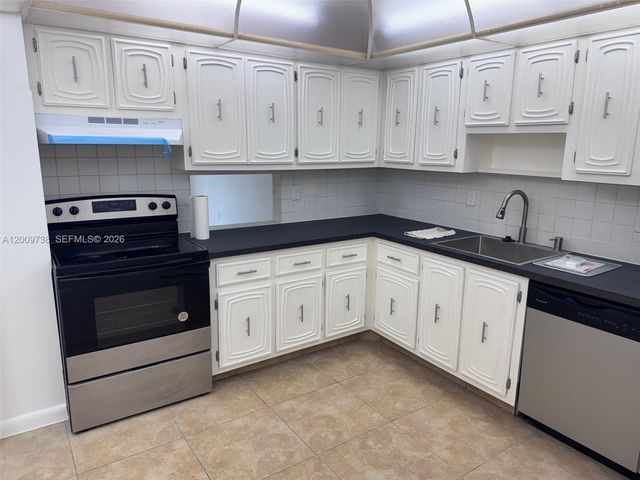 2821 N Miami Beach Blvd 3K, North Miami Beach, FL 33160