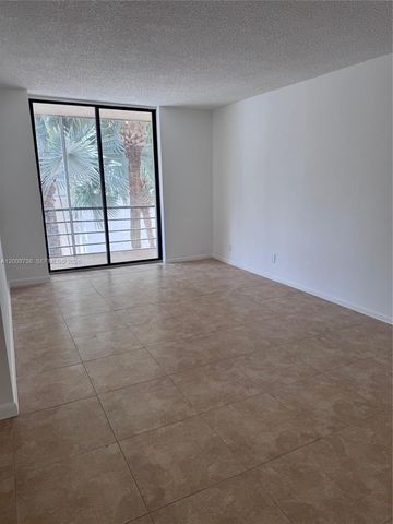 2821 N Miami Beach Blvd 3K, North Miami Beach, FL 33160