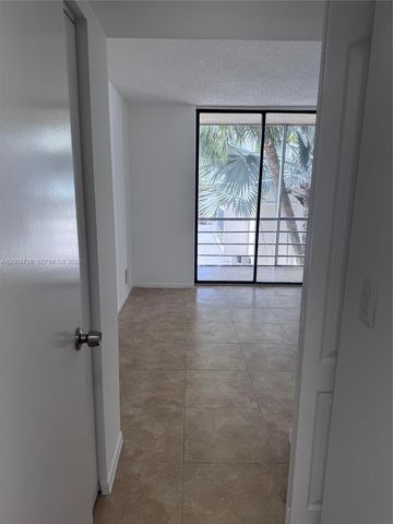 2821 N Miami Beach Blvd 3K, North Miami Beach, FL 33160