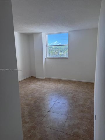 2821 N Miami Beach Blvd 3K, North Miami Beach, FL 33160