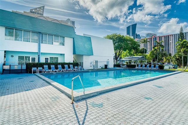 200 177th Dr 519, Sunny Isles Beach, FL 33160