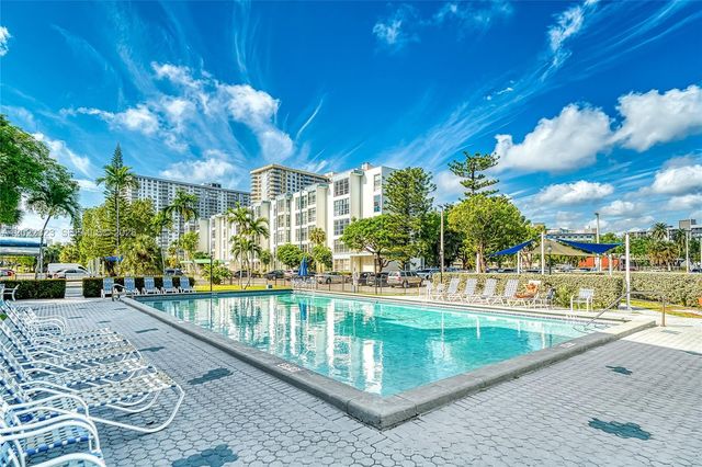 200 177th Dr 519, Sunny Isles Beach, FL 33160