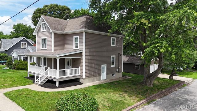 403 South Street, Collinsville, IL 62234