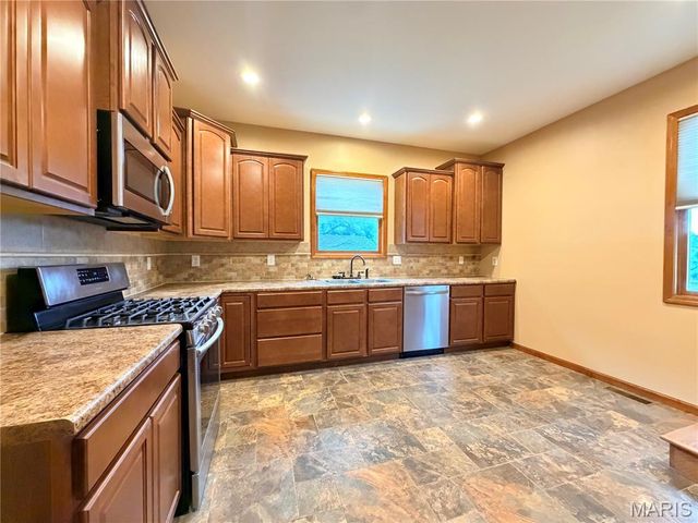 403 South Street, Collinsville, IL 62234