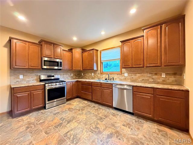 403 South Street, Collinsville, IL 62234