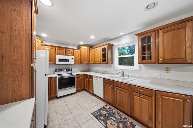 6306 S CHEYENNE Drive, Bartonville, IL 61607