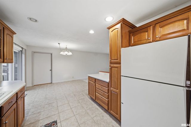 6306 S CHEYENNE Drive, Bartonville, IL 61607
