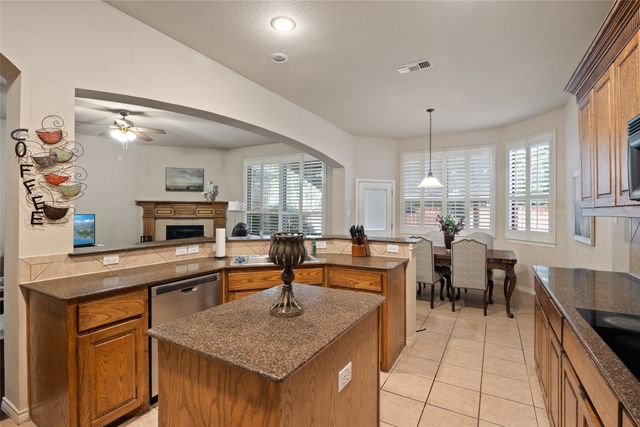 1503 Vinecrest Lane, Allen, TX 75002