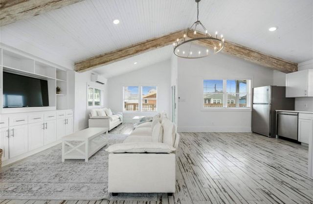 16710 Montego Way, Jamaica Beach, TX 77554