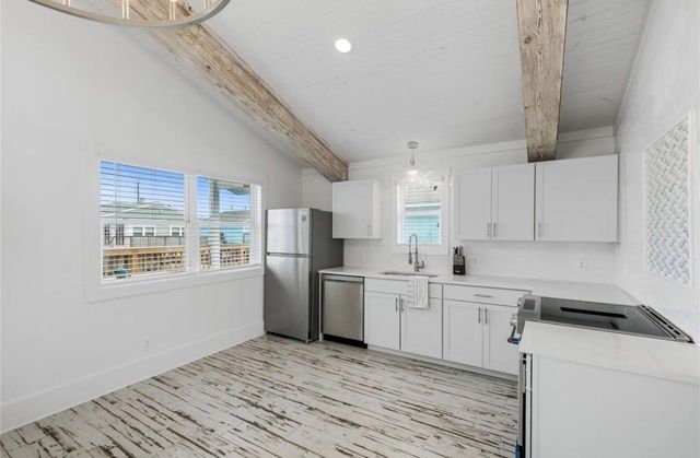 16710 Montego Way, Jamaica Beach, TX 77554