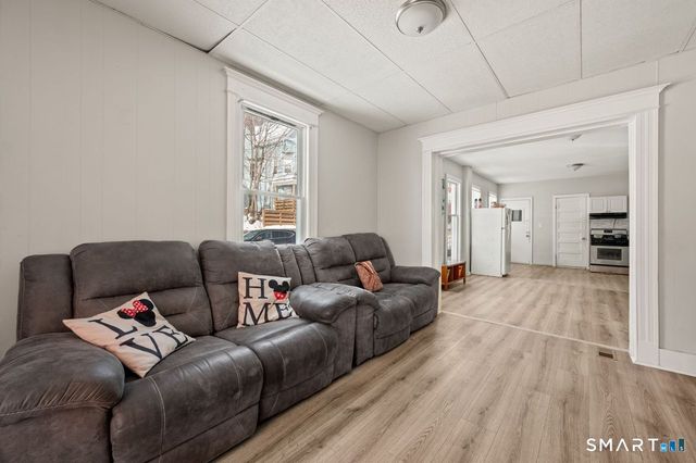 36 Brewster Street, Waterbury, CT 06704