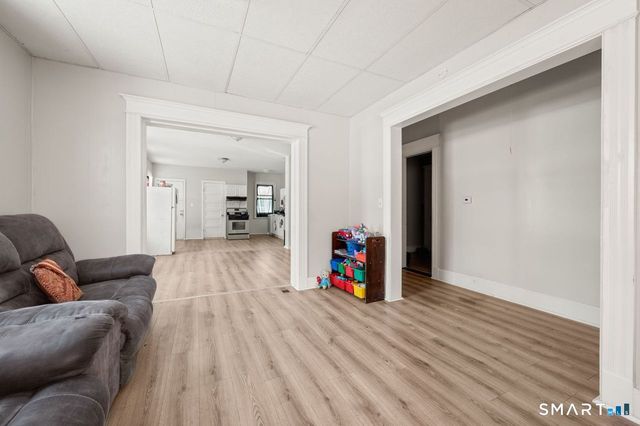 36 Brewster Street, Waterbury, CT 06704