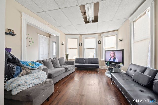 36 Brewster Street, Waterbury, CT 06704