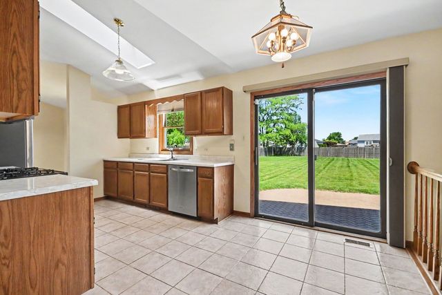 7912 W Barbara Lane, Frankfort, IL 60423