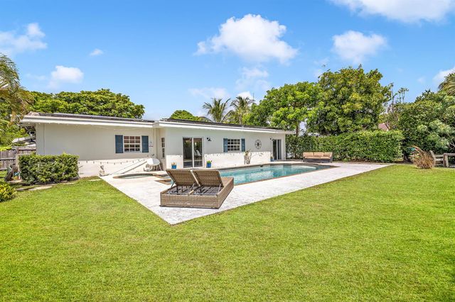 3830 NE 22nd Terrace, Lighthouse Point, FL 33064