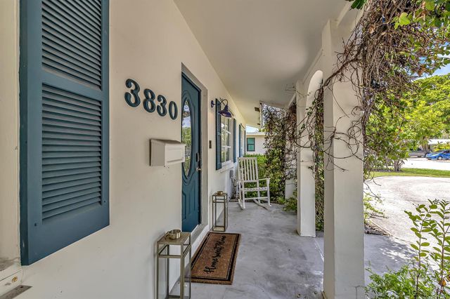 3830 NE 22nd Terrace, Lighthouse Point, FL 33064