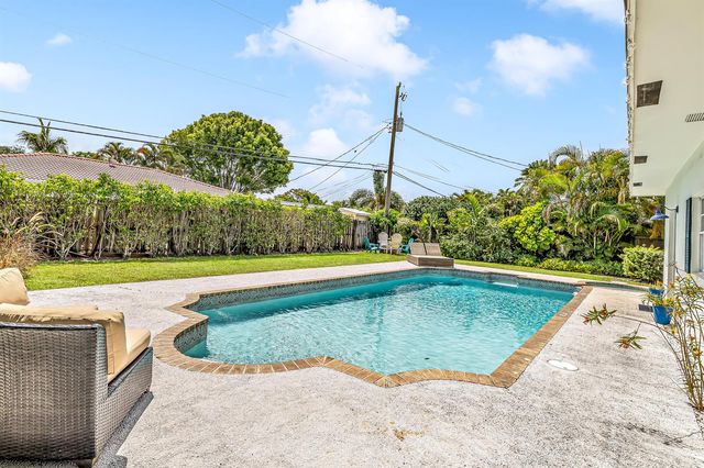 3830 NE 22nd Terrace, Lighthouse Point, FL 33064
