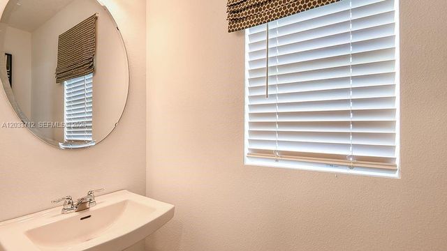 6512 Equinox Lane, North Fort Myers, FL 33917