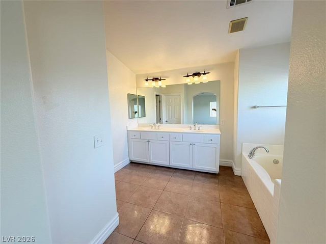 280 Ladies Tee Court, Las Vegas, NV 89148