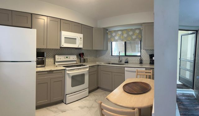 5279 WILLOW LINKS 51, Sarasota, FL 34235