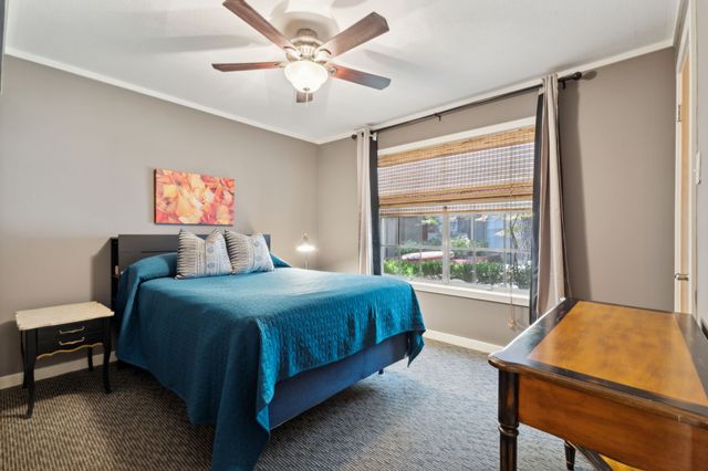4207 Avondale Avenue 106, Dallas, TX 75219