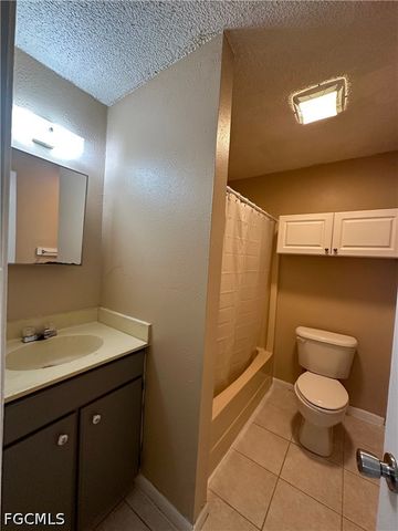 4425 Ruthann CT, North Fort Myers, FL 33917